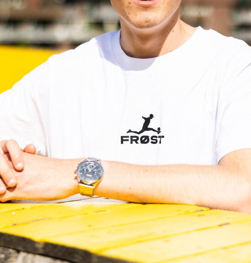 Tomodachi T-shirt wit